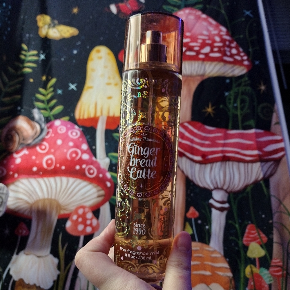 Bath & Body Works gingerbread latte